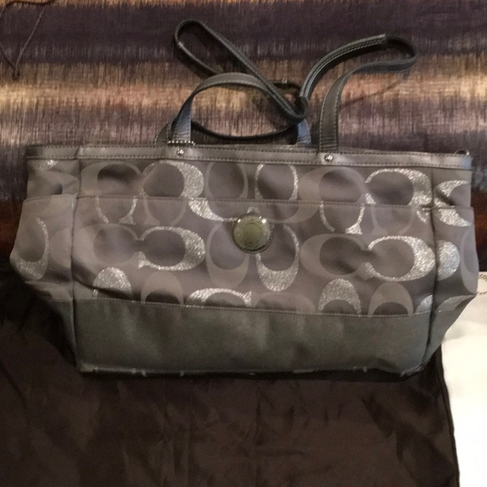 Purse - Picture 1 of 1